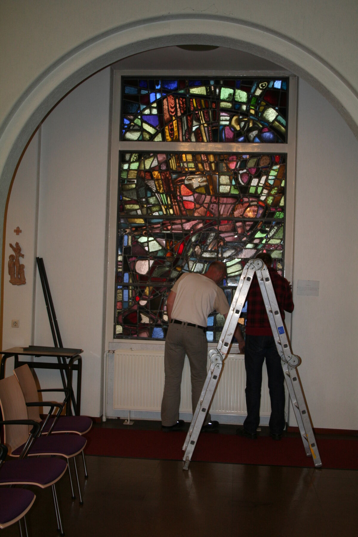 Glas-in-loodraam in het verzorgingshuis